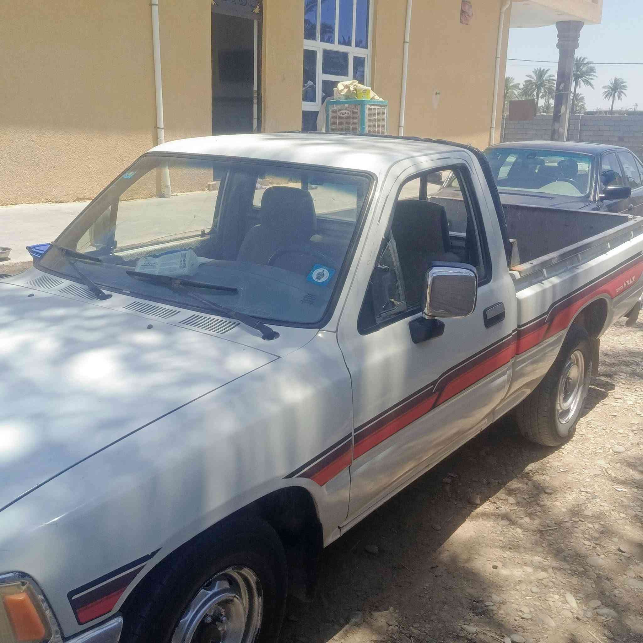 سلام عليكم بيكم للبيع موديل  90 سنويه لل 29 بسمي تخم تاير صدر توني مشتغله سياره مرشوشه للجماليه فقط مكاني واسط الصويره 

***********

***********
