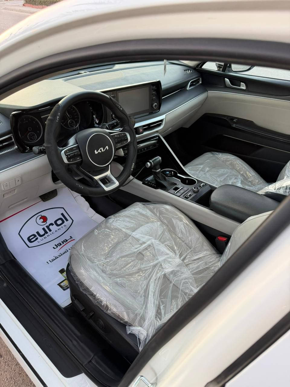 للبيع
كيا K5 خليجي 

موديل 2022 

فول مواصفات 

مكفوله من الصبغ والحادث والتبديل 

مكينه 2000 دوش 

مكانها بغداد 

ماشيه 45 الف كيلو متر حقيقي 

للاتصال ***********
