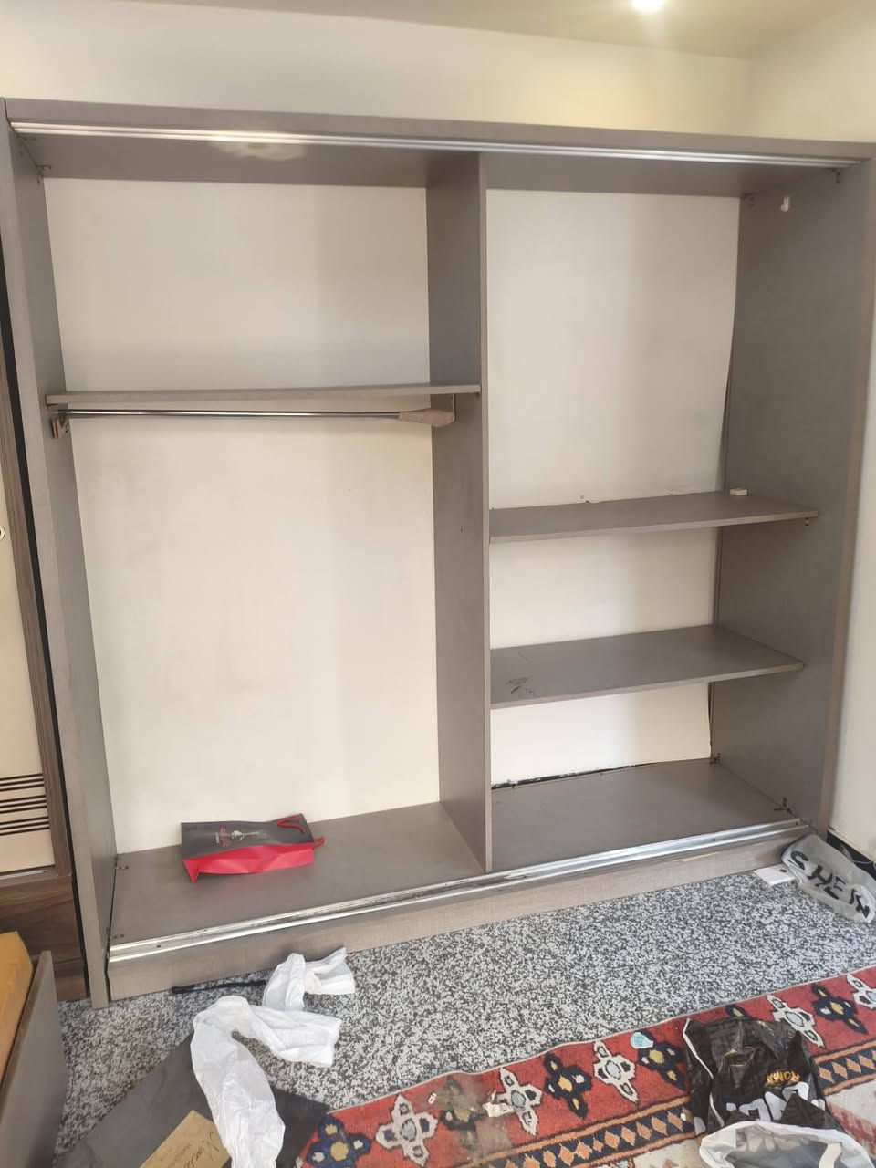 البيع 

جزامه عموديه 
كنتور صاج ٢ باب 
جربايه نفرين تركي
كنتور سلايت تركي
و ميز مرايا 
كلهن البيع تنباع قطع و تنباع غرفه كامله 
نظيفه كلش واي ضرر مابيها دواخل والخارج كلها نظيف 
العنوان بغداد البياع لاعلام واكو توصيل هم


**إذا كنت صاحب هذا الإعلان وتريد حذفه لأي سبب، رجاءا أرسل رسالة إلى الدعم الفني**