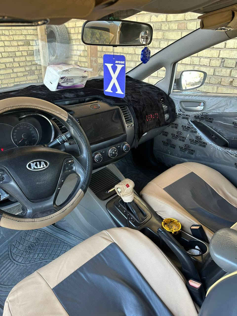 السلام عليكم 
سيراتو مديل 2014 
مكفوله كفاله عامه من عده جاملغ وبارد و رصعات خفيفه 
مكينه كير حداديه شرط الكفاله  
السعر 118 وبيها مجال 
العنوان السماوه  ***********
