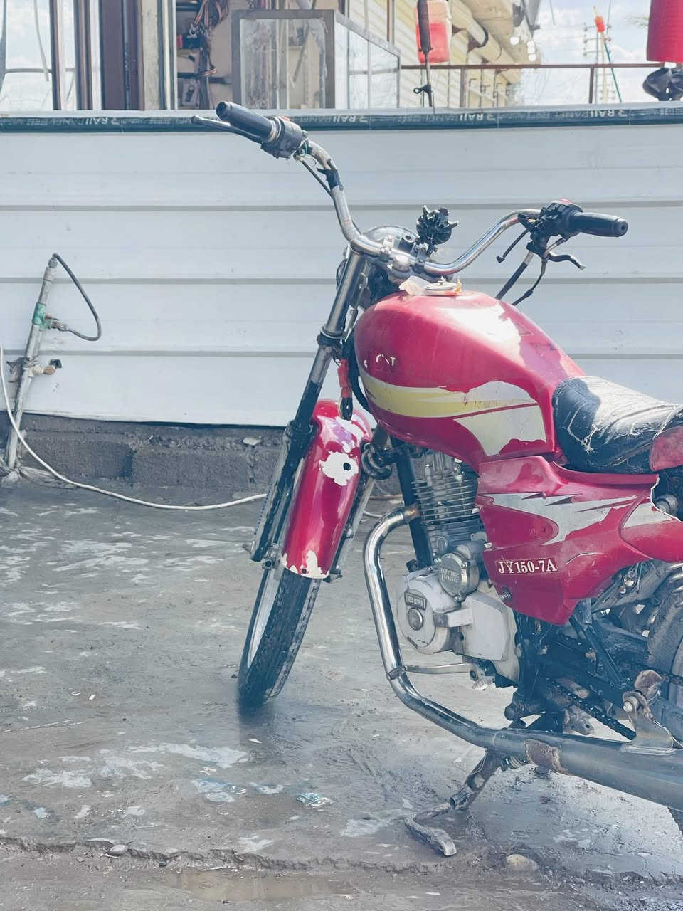 السلام عليكم من رخصه الادمن  ماطور جني صاروخي للبيع 175 وبي مجال للشراي متواجد خاص او اتصال *********** مكاني تكريت
