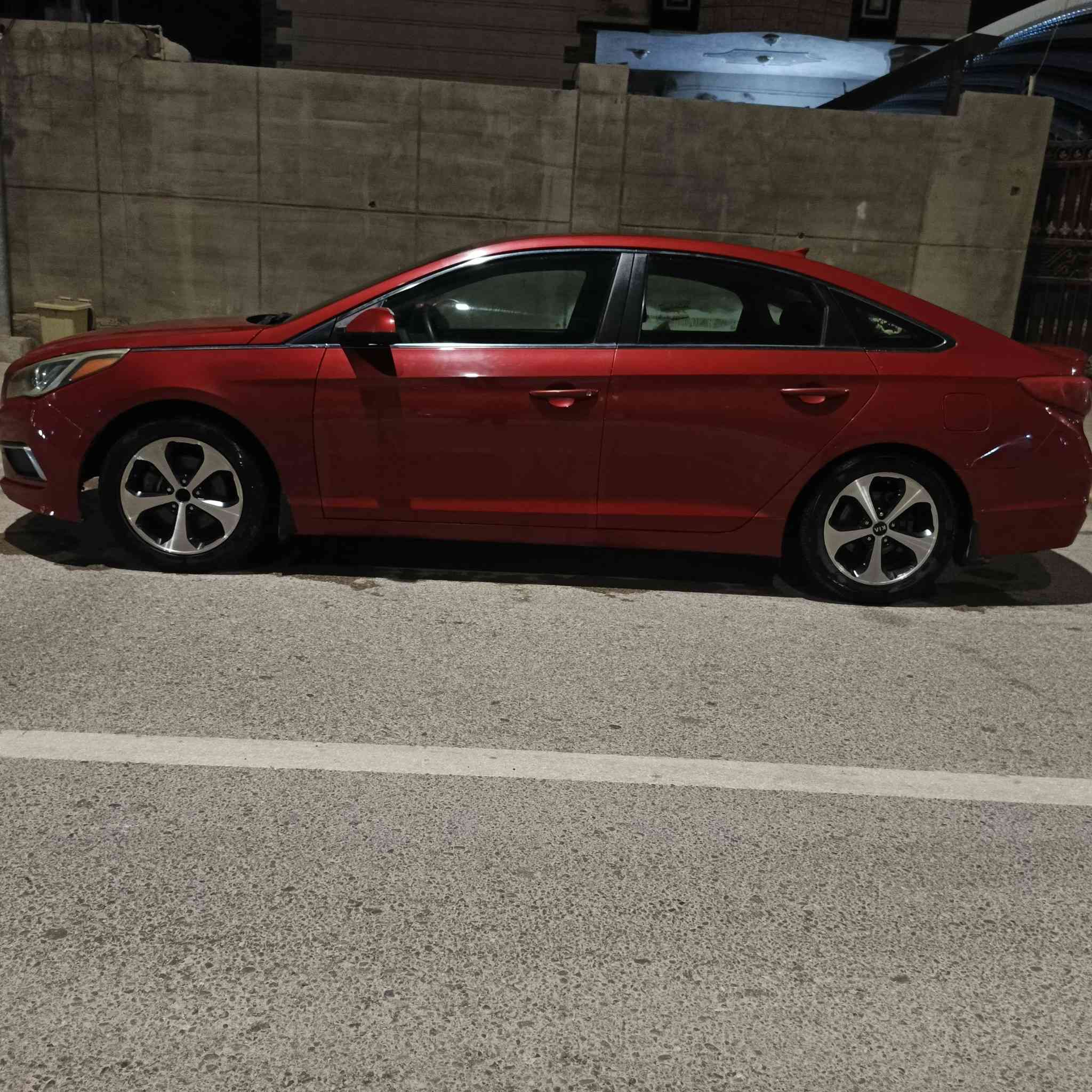 سوناتا للبيع..
موديل ١٧
سعر ١١٥ بيه مجال
وارد ضرر جاملغ وبنيد بدون دواخل بدون تبديل وصارت رصعه شبر ب جاملغ الخلفي وتم تصليح.  سنوية لل ٢٩  وأرقام جدد وتحويل ثاني. يوم تخم تاير محرك وكير جيد جدا وعل الفحص... 
***********
وتساب واتصال
