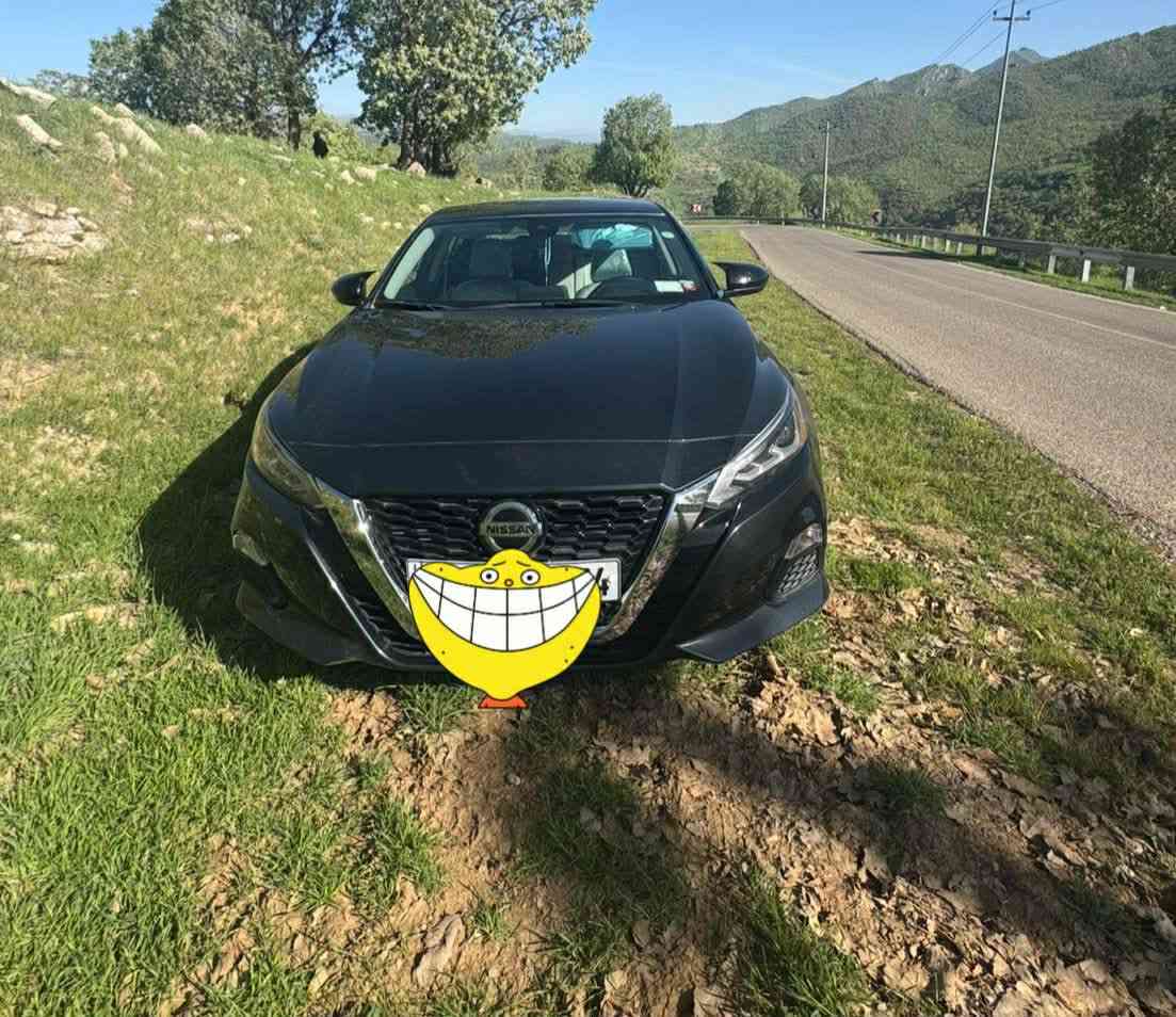 Nissan Altima 2022 Sv
داخل لون كريمي

ايرباك سليم بيلادي 

رقم سليمانية 
٥٠,٠٠٠كم
كامل مواصفات 

بونيت صبغ 

جاملغ وراه السايق صبغ 

شويه داخل صندوق

https://images.app.goo.gl/W3Grh4W8jsDuJmvDA

بس شراي يدخل الخاص 

رقم واتس ساب 

***********
