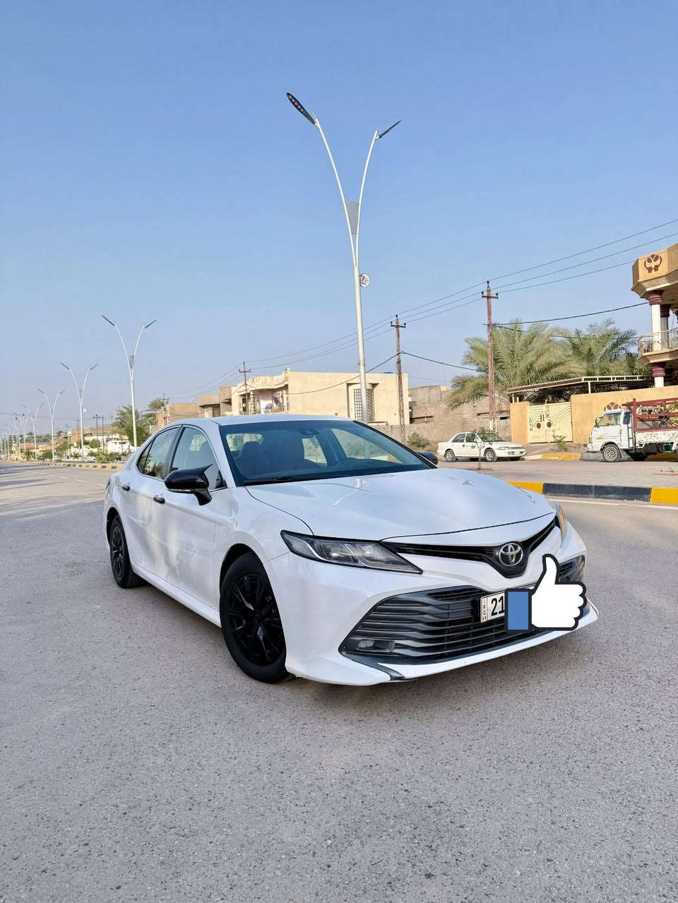 السلام وعليكم
للبيع كامري ٢٠٢٠
خليجي رقم سليمانية
الرقم الجديد بأسمنة 
ماشية ١٤٦ الف كيلو

المواصفات:-
كامرة خلفية
شاشة
هند بريك دكمة
حساسات خلفية
لايتات زينون 
ليدات امامي
بلوجكترات
كشنات جلد 
داخل احمر 
تحكم استيرن 
كروز سرعة
تبريد بيانو
اوتو هولد 

السيارة مكفولة من الصبغ 
محرك كير كلة كفالة بشرط
السيارة جازة بدون اي نقص
عنوان السيارة ديالى بعقوبة
***********
