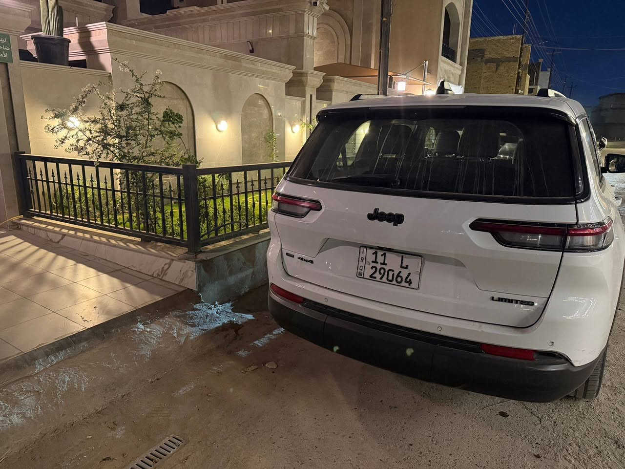 جيب شيروكي أمريكي
صور الحادث موجوده بالمنشور
موديل ٢٠٢٣
السعر ٢٥٠$
المكان بغداد الشعله
موبايل ***********
