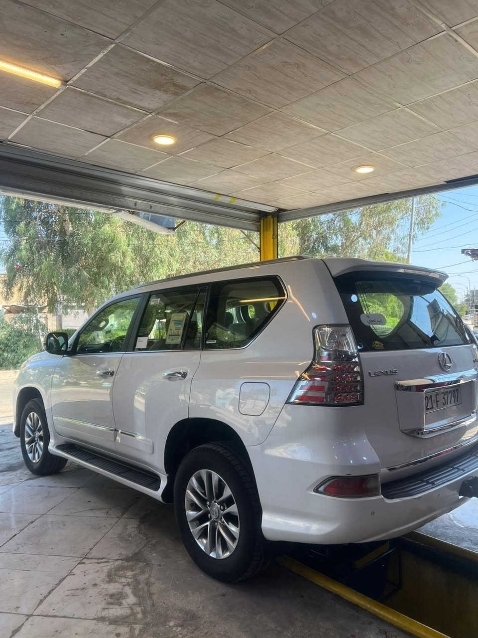 للبيع لكزس GX460 2015 خليجي V8 دبل
ممشى 130 الف حقيقي - ابيض لؤلؤي
فول مواصفات GX - كفالة عامة صبغ بارد
السعر: 335 ورقة مجال بسيط
ديالى - بعقوبة 
*********** اتصال فقط

