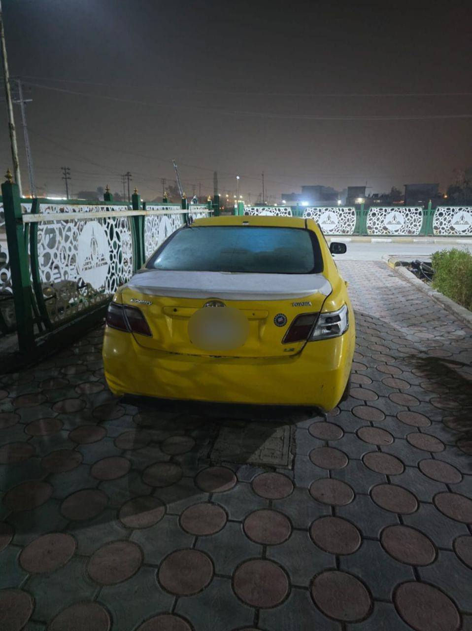 السلام عليكم سيارة كامري 2008 للبيع
كير جديد تخم تاير جديد تبريد شغال 
السيارة بأسمي تحويل شوكت متريد عادي احول 
 السيارة تكسي محرك 2400 أربعة سلندر 
السعر 75 ورقة وبيها مجال 
هذه رقمي بي واتساب مراسلة واتصال 
*********** 
مااشتغل بيها الله شاهد شامرها بالبيت 
مكاني بغداد حسينية المعامل
