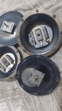 سلام عليكم  
 جنح ألماني بالشمع مال حاويه بطن بل كارتون تفحص وين ميعجبك سعر625الف
 مكاني بغداد العماري شارع سياحي 
***********بي واتس
