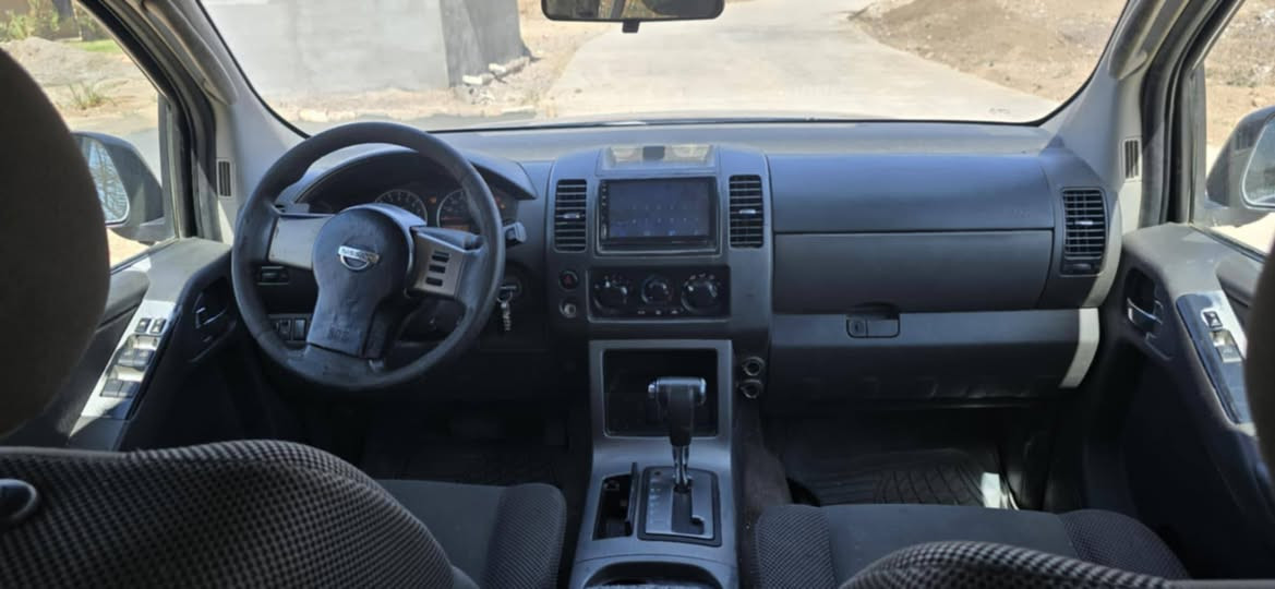 سلام عليكم للبيع نيسان بافندر موديل 2008 صبغ ثلاث قطع بدون دواخل حجم المحرك 4000 رقم جديد سليمانية دولي السعر 110وبيها مجال مكان السيارة كركوك  ***********
