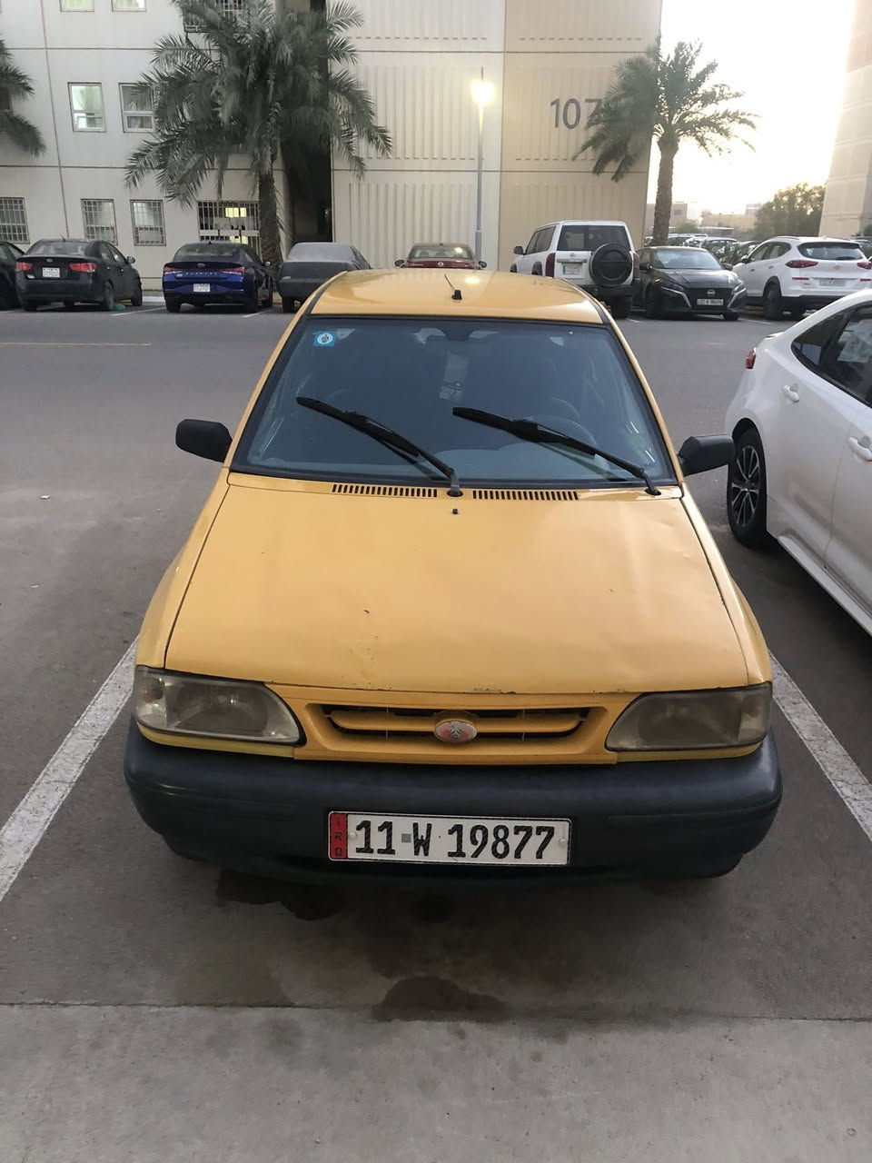 سلام عليكم سايبه مديل ٢٠١٥ بغداد بأسمي سنوية لل٢٨ تحويل ثاني يوم مكينة وكير خير من الله هيئة و غرامة مصفرة رقم انكليزي حداديه زينه دوشمه زينه باتري جديد تبريد فول بيها شاصي واحد مفطور النواقص شي بسيط رايدها ٣٥ ورقة وبيها مجال رقم ***********
