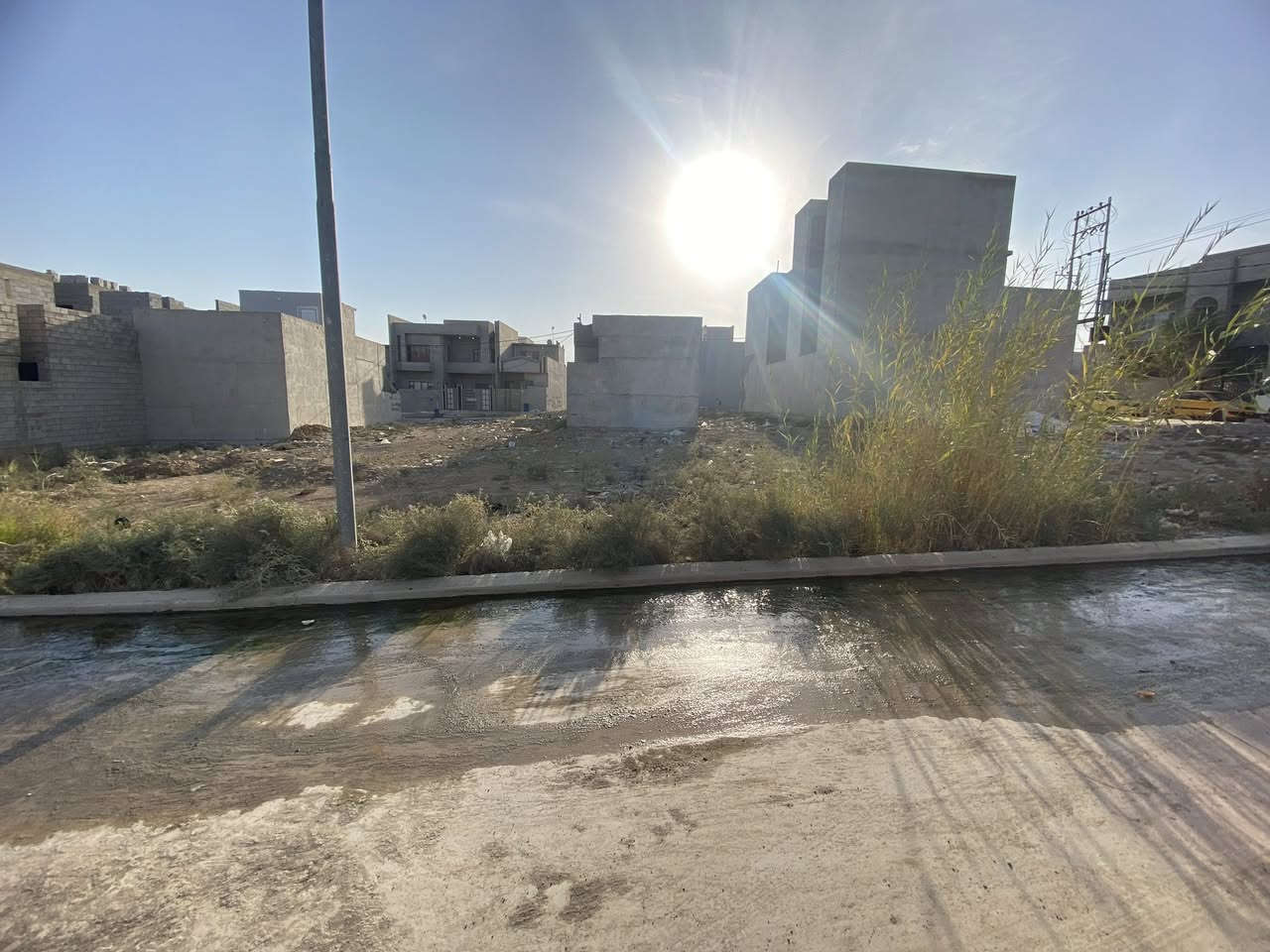 للبيع قطعة ارض في حي الملايين الثانية مجمع الملك المساحة 105 متر واجهه 6والنزال 17.5 خدمات كاملة تبليط ماء كهرباء كارت بلدية بأسمي السعر 25 وبيها مجال للاتصال
***********
***********
