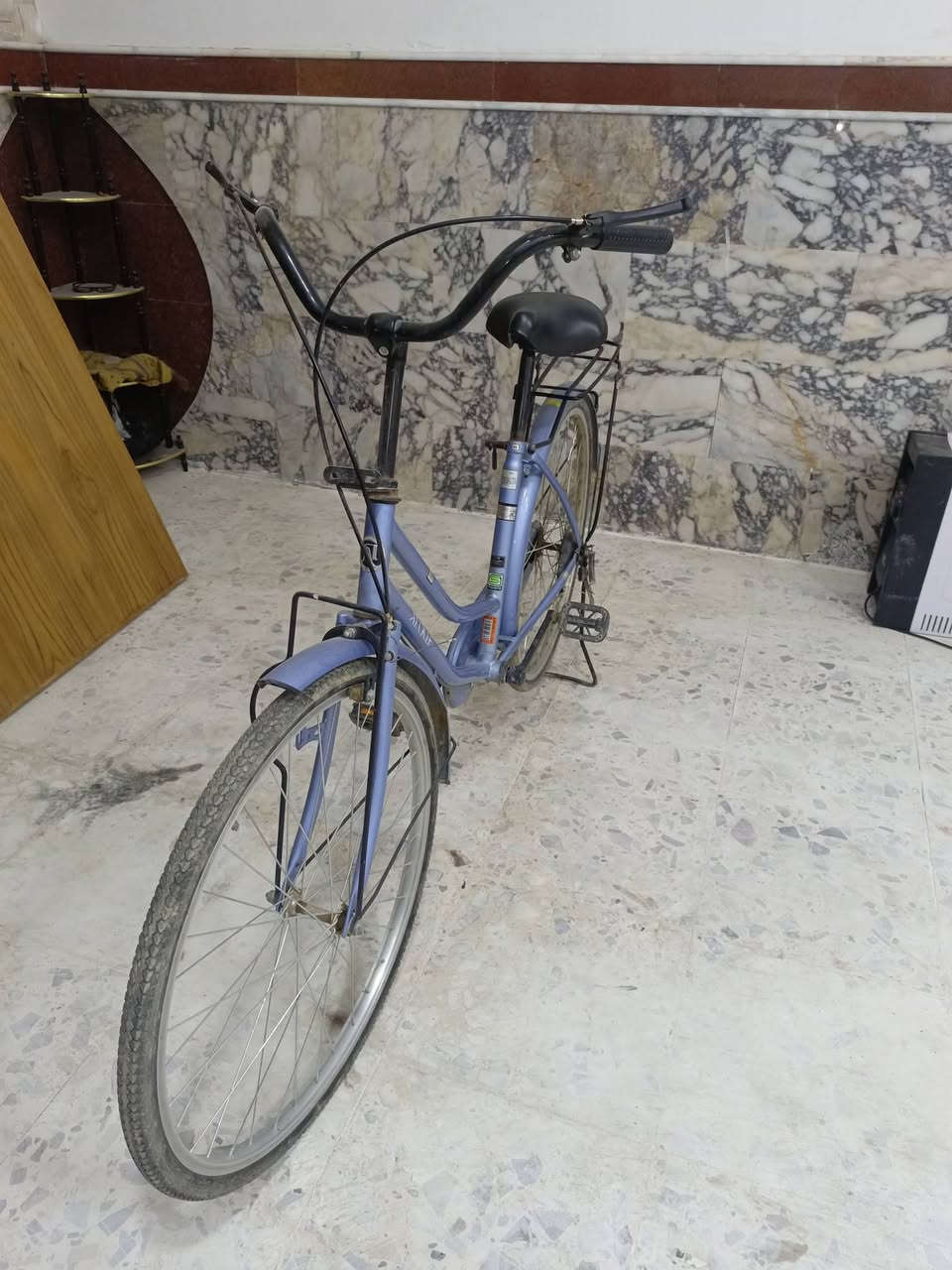 بيسكل للبيع نضيف السعر 120 ***********
