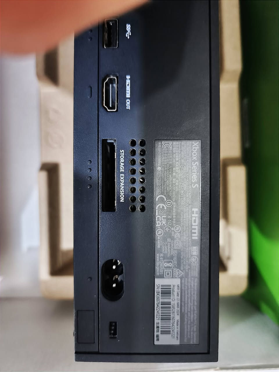 ‏Xbox Series S 2024 (BLACK 1T)  ‏🎮                     ✨للـبـيـع✨
اكسبوكس سريس اس بلاك تيرا مع كامل الملحقات كامـلـة
‏🔹 جويستك اسود الاصلي( وي الجهاز) 
‏🔹 جويستك T7اصلي
... بـطـاريـة🔋شحن (تخلصك من الباتريات) 
‏🔹  ( 850𝑽𝑨 ) UBS 𝑭𝑨𝑳𝑪𝑶𝑵 
‏🔹 حساب بي العاب مملوكة من ضمنهن: 
 𝑹𝒆𝒅 𝑫𝒆𝒂𝒅 𝑹𝒆𝒅𝒆𝒎𝒑𝒕𝒊𝒐𝒏 /1
𝑮𝑻𝑨5.             /2
3/           ( اونلاين) 𝑮𝑻𝑨
4/         كـود

ملاحظة‏📍: الجهاز نظيف مامستعمل هواي الغراض كلها مامفتوحة ولا مصلحة نهائياً ولا بيهن اي خلل التهيت بالدراسة وعدم فراغ اليدات والاكسبوكس وجميع الغراض تجيك بكارتونتهن ومغلفات ونظيفات

والك الحق تفحص يلة تاخذ 
السعر ‏💰: 620 الف وبي مجال

العنوان‏📍: الديوانية 
اي استفسار خاص او
رقمي ‏📞:        ***********
واتساب: 
***********
