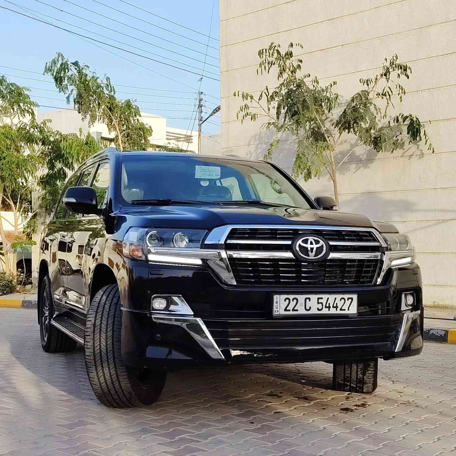 سلام عليكم للبيع 
لاندكروز موديل 2019 ساز باب أول ✅ 

لون اسود مغلفة ppf بلكامل  سيارة جديدة مكفولة كفاله عامة كفاله من صبغ وتبديل ولبارد وتكحيل سيارة جديدة 

رقم أربيل نكليزي سنوية بسمي شوكت متريد أطلع أحول 

فووول مواصفات ساز ✅ بغنة عن تعريف 

مكاني بغداد الكرخ إلي عندة ستفسار يتصل 👇 

السعر 490 وبيها مجال بصيط حك الجية 

*********** 

‏‪***********‬‏
