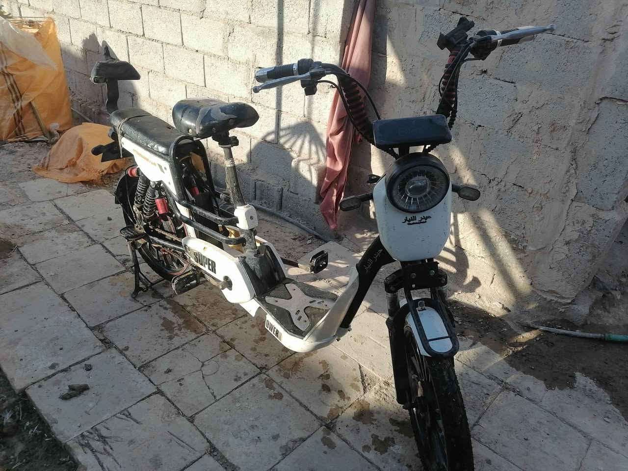 سلام عليكم.
دراجة شحن للبيع نضيفه
نقصها باتري ولمكينه الخلفيه صجمها فالت
موجود واتساب *********** راسل وتدلل
