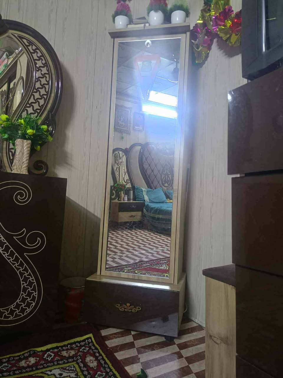 السلام عليكم غرفه تركيه مستعمله نضافتهه 90% 
9قطع العنوان بغداد جسر ديالى


**إذا كنت صاحب هذا الإعلان وتريد حذفه لأي سبب، رجاءا أرسل رسالة إلى الدعم الفني**