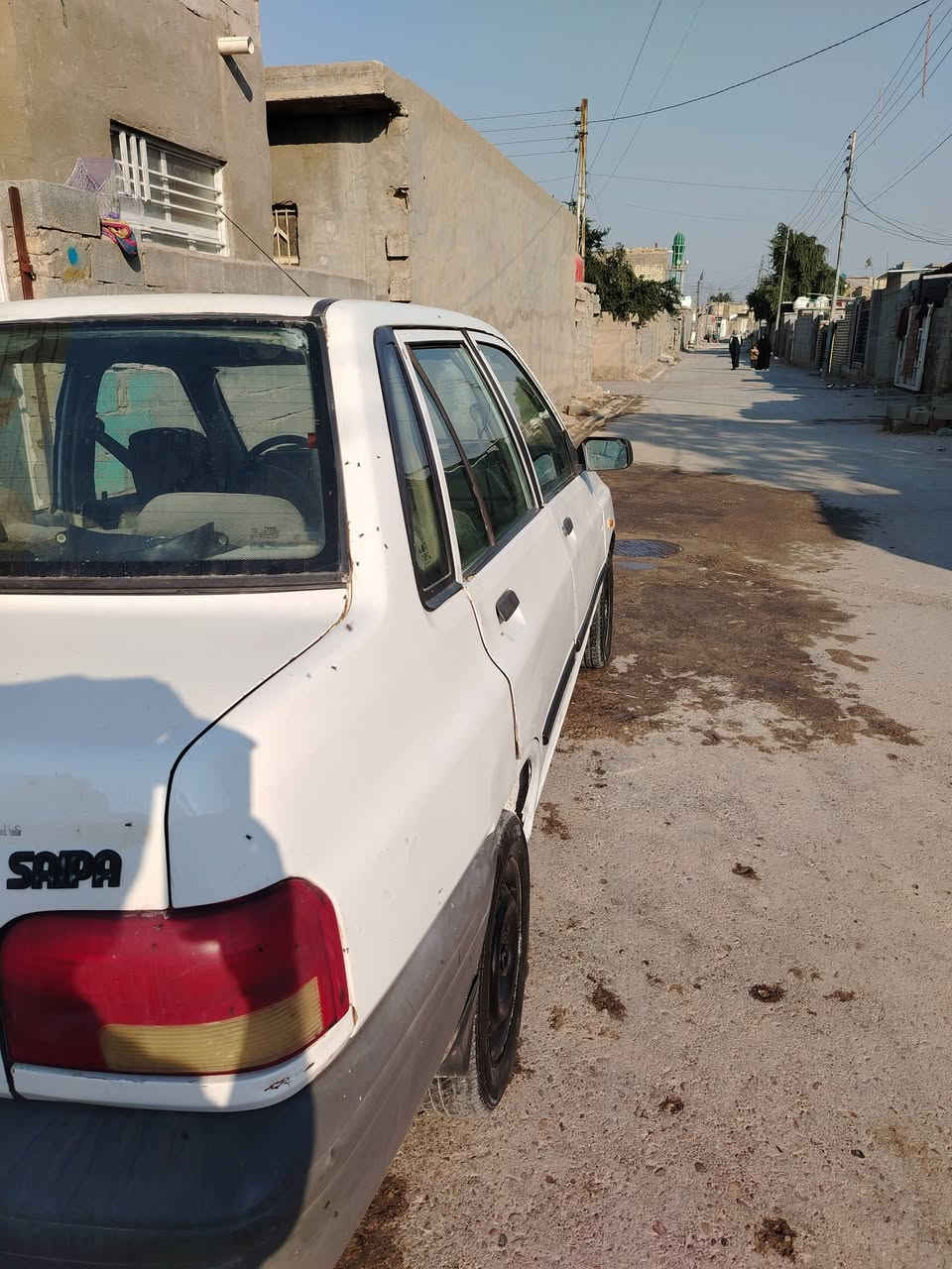 سلام عليكم سايبه للبيع موديل 10 رقم بغداد نكليزي باقي عله الستلام شواصي بلاديه مصفره غرامات شرط تحويل السعر 28 وبيه مجال بصيط مكان بغداد حي النصر رقم الهاتف (***********
