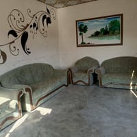 قنفات اللبيع نضاف مابيهن اي عيب أبيعهن شلع السعر ٢٠٠ وبيهن مجال  الشرا...