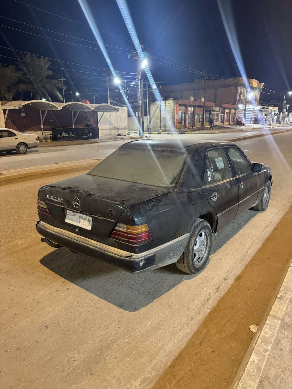 مرسدس موديل 1991جاهزه مجهزه عوزه بس صبغ مكينه شادله مال جنون ديفور هيه وكير بجيس حداديه تخم تاير كهربايات كله جاهزه تحويل يمته ماتريد سعره ٣٠ 
مكاني ناصريه 
***********
