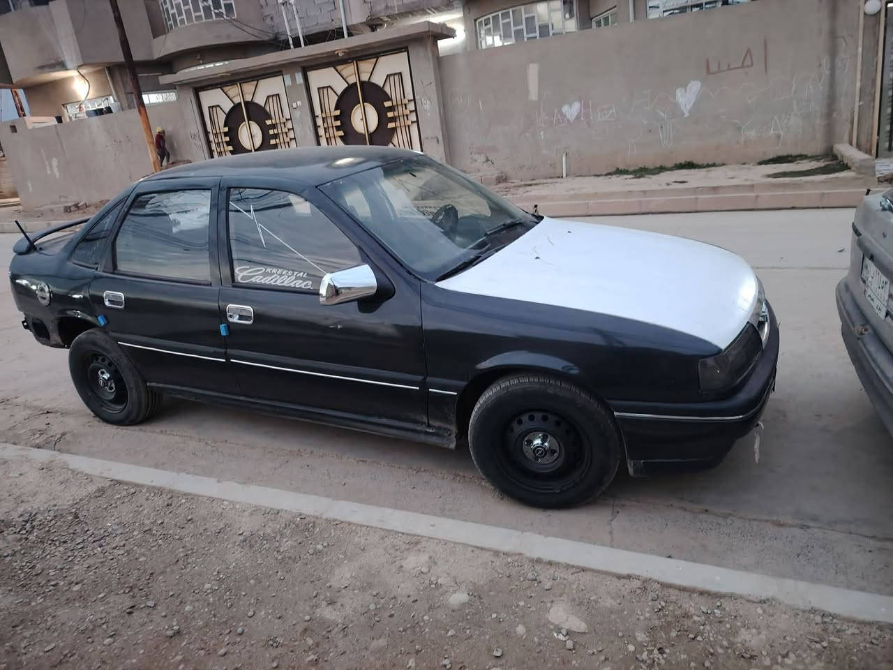 السلام عليكم أوبل فكترا للبيع حجم 20 مصبوغا عام ذرر تحرير مكينه زينه 
دوشمه جديده شرط تحويل 30$ وبيه محال 
للاستفسار 
***********
***********
