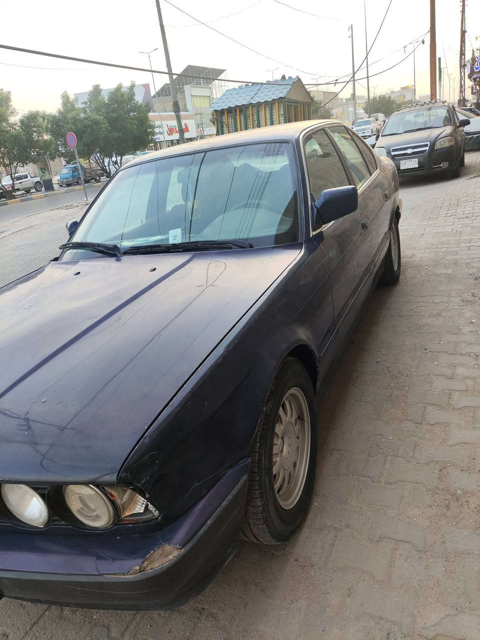 للبيع
بي ام ٥٢٠ كير عادي 
محرك مسكر تك فانوس جديد 
كير تمام 
تبريد جديد 
تخم تاير 
حداديه شويه تعبانه 
بدون حادث وبدون صبغ بس بيها جراد 
رقم اربيل تحوي او وكاله 
السعر 37
***********
