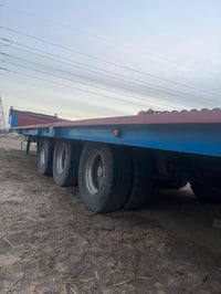 للبيع عربان لودر اروبي سعر 80 وبيه مجال تفاصيل 07817819449