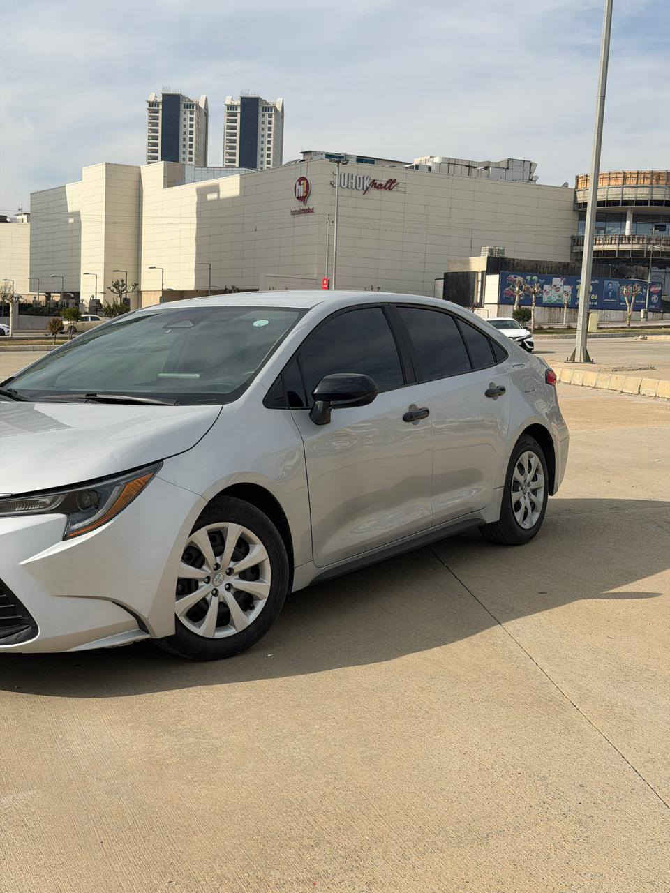 💥 كورولا LE 2023 💥
لون سلفر أنيق ✨
ناعمة بالسواقة واقتصادية بالبنزين
گير أوتومات، محرك معروف وبشرط
السيارة نظيفة وجاهزة للاستخدام
الضرر فقط باب ونص ورقم الشاصي موجود
📍دهوك
💬 راسل خاص للتفاصيل والسعر ***********
