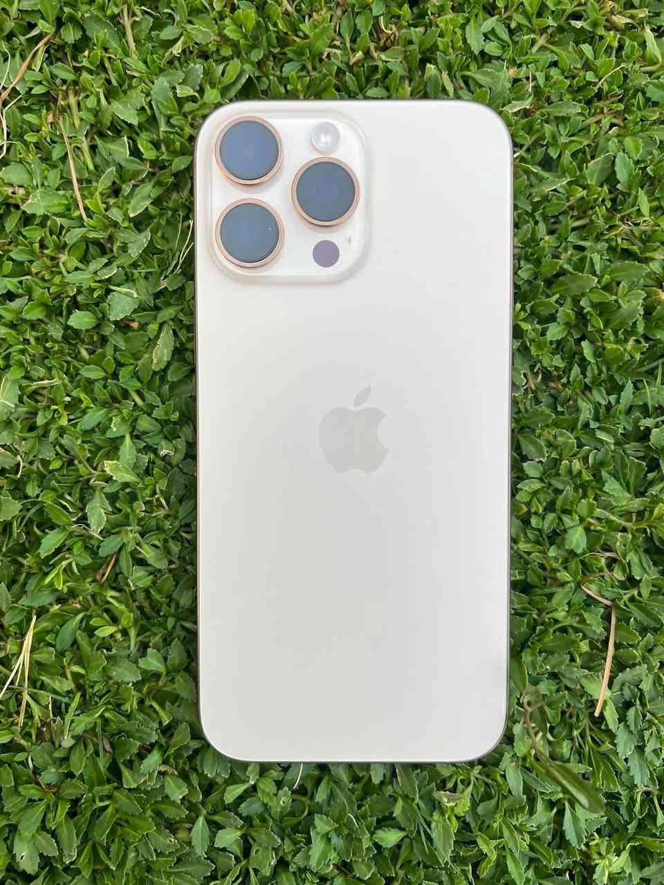 السلام عليكم 
متوفر ايفون 16 برو ماكس
للبيع  لون صحراوي المغرغوب
دبل خط 
نموذج ZA
بطارية 100
ذكره 256
عدد دورات الشحن 97
نظافة 100%
غراضو كاملة
فحص الحاسبة مرفق مع الصور
السعر مليون و 450 وبي مجال
للاتصال :-***********
واتساب والخاص مفتوح
