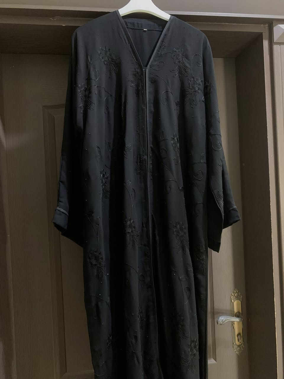 كل واحد وسعره اكثرهم جديد ماملبوس العبايات خليجية مو عراقي ( الفستان النمري قياس ٣٦ يعني للكبار مو للاطفال )


**إذا كنت صاحب هذا الإعلان وتريد حذفه لأي سبب، رجاءا أرسل رسالة إلى الدعم الفني**