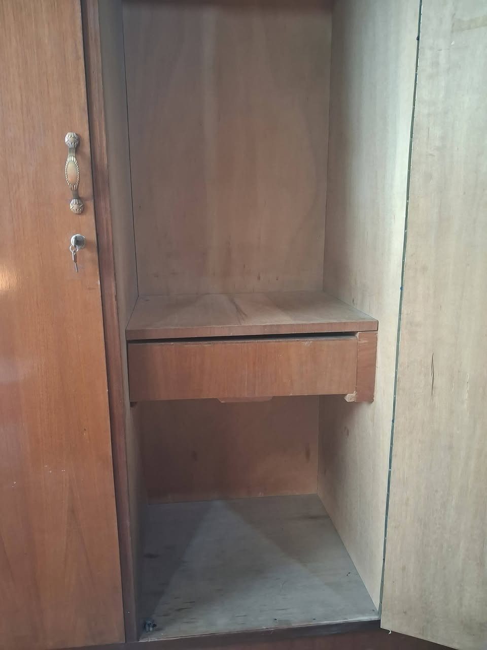كنتور ٣ باب صاج السعر على خاص


**إذا كنت صاحب هذا الإعلان وتريد حذفه لأي سبب، رجاءا أرسل رسالة إلى الدعم الفني**