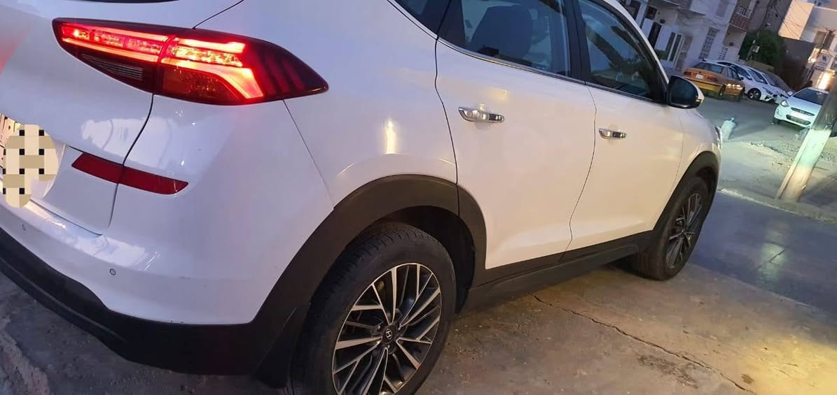 توسان ٢٠٢٠ ابيض ٥٠ الف كيلو
تحية طيبة للآدمن

رقم وسنوية وهزة جديدة بأسمي 

هيونداي  وارد خليجي نظيفة

بدون ضربة
طخة بالدعامية الخلفية
شخطة بالجاملغ الأيمن 
بصمة
تشغيل عن بعد
 كشن كهرباء  
حساسات امامي خلفي
ثلاث انضمة قيادة 
مري شفط 
قطعتين تبريد 
بردة خلفية 
كامرة خلفية
عدسات لايتات متحركة ويه الستيرن
شاشة
Android
Air play
خمسه ويل كب 

 بغداد / السيدية

الــسعر ٢١٥٠٠ دولار  

الاستفسار 

***********
