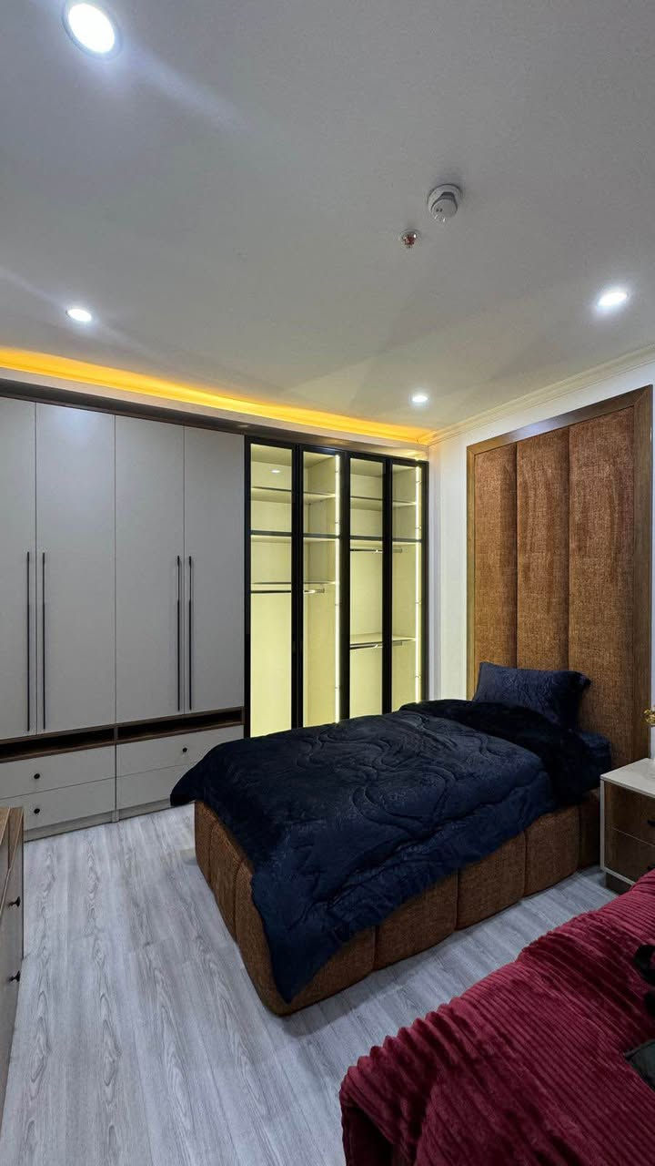 شقة اربع غرف وصالة للبيع 4+1
مجمع واو تاور
مساحة 200متر
مفروشة vip
للاستفسار والتواصل:
*********** أربيل, العراق
