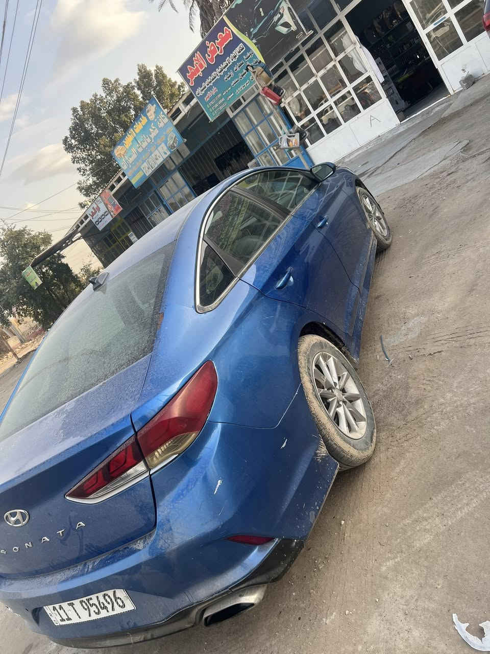 السلام عليكم سوناتا 2018
للبيع 
موديل 2018 
سياره نص فول
رادارات 
شاشه 
٣ انظمه قياده 
محركها ٢٤٠٠ GDi
سياره كلش حلوه ونظيفه 
كير ومحرك خير من الله
حادثها مثل ما مبين بالسونار بدون دواخل  
موقعها بغداد
سعرها ١٢٣ 
للتواصل ***********
