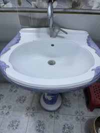 تصفية مخزن مغاسل وغربي للبيع   والشطافه مع البيعه  مجاناً ابيع شلع ماب...