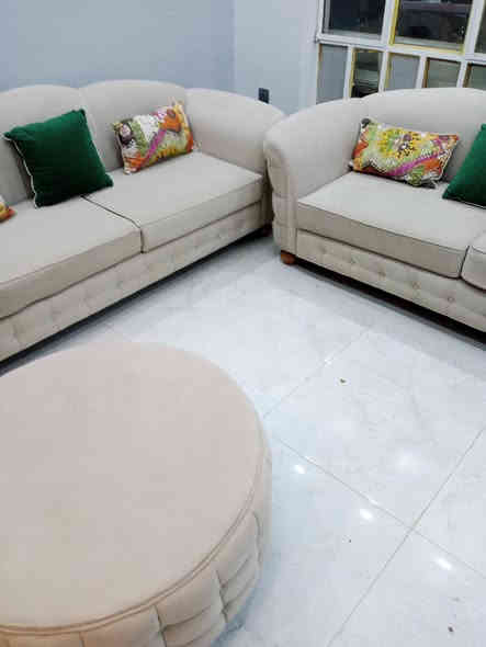 طخم تركي الموديل والمصنع نظيف جدا ١٠مقاعد مع طبلة وسطية السعر ٨٥٠ للاستفسار ***********واتس
