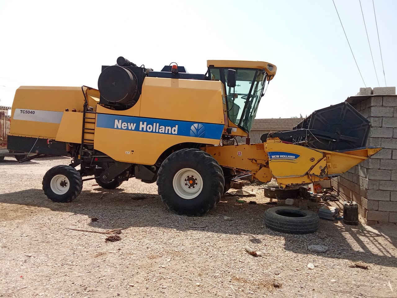 السلام عليكم
حاصده للبيع موديل 12 رقم ذيقار حره 
مكفوله لا طك ولا لحيم محرك شركة 
مكانهه ديالى خانقين للستفسار خاص او الرقم ***********
