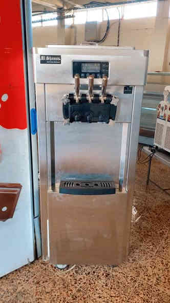 ……………….معرض المصطفى 🏫…………………….
لتجاره مكائن الايس كريم 🍧والعارضات الايطالي 🇮🇹
…………………
العنوان /🇮🇶محافظه الانبار _الرمادي 
خدمه توصيل 🚚 مجانيه لجميع المحافظات 
مع ضمان الشغل💯٪؜‎
………………..
للاستفسار *********** واتساب 
*********** 
🌱………………..🌱
