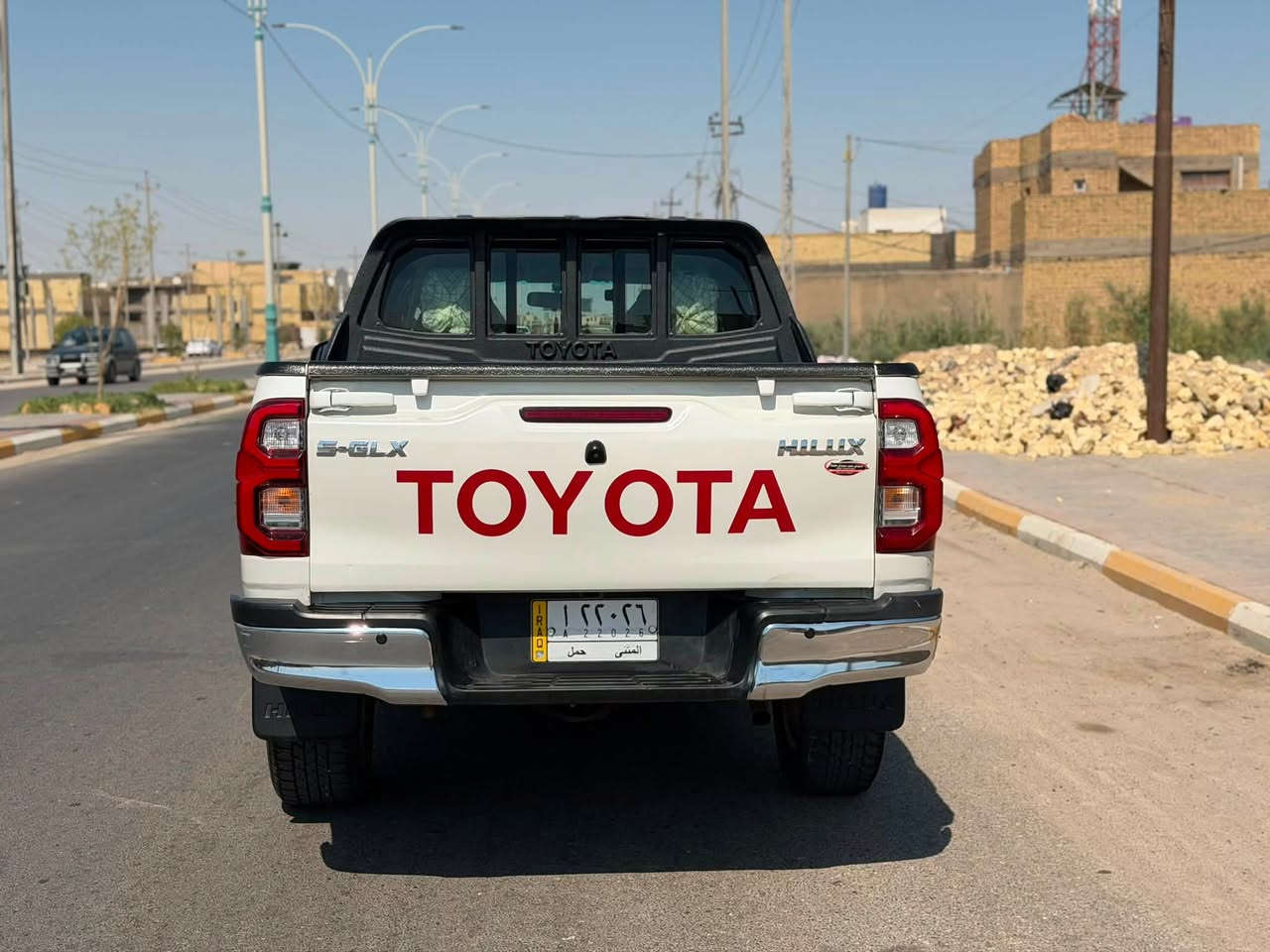 سلام عليكم للبيع بيكم هايلوكس فورويل مديل ٢٠٢٢ بسمي  شخصياً تحويل مباشر سعوديه فول بصمه ١/١ مكفوله كفاله عامه كير اوتماتيك مكينه كير حداديه تبريد قطعتين  تخم تاير  كله جاهز سياره جديده السعر ٢٧٠ وبيه مجال المكان 
سماوه المركز 
الرقم ***********
