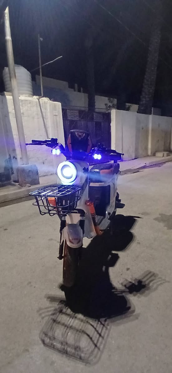 سلام عليكم دراجه شحنH900 دراجه جديده بطاريات32انبير العنوان دياله بعكوبه المفرك الستفسار ***********
