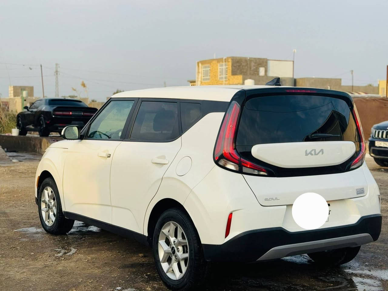 السلام عليكم للبيع او للمراوس كيا سول موديل 2024مرقم بابل باسمي تحويل مباشر ضرر السياره جاملغ والبنيد فقط بدون دواخل ماشيه 23 الف السياره جديده وجاهزه دخول جديد عله ايدي
السعر 160وبيهه مجال بسيط
العنوان بابل الشوملي
الاستفسار ع الارقام 
***********
***********
