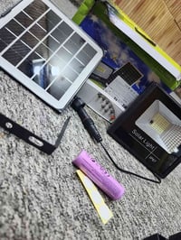 مصباح شمسي • بطارية INR18650 • مقاوم IP67