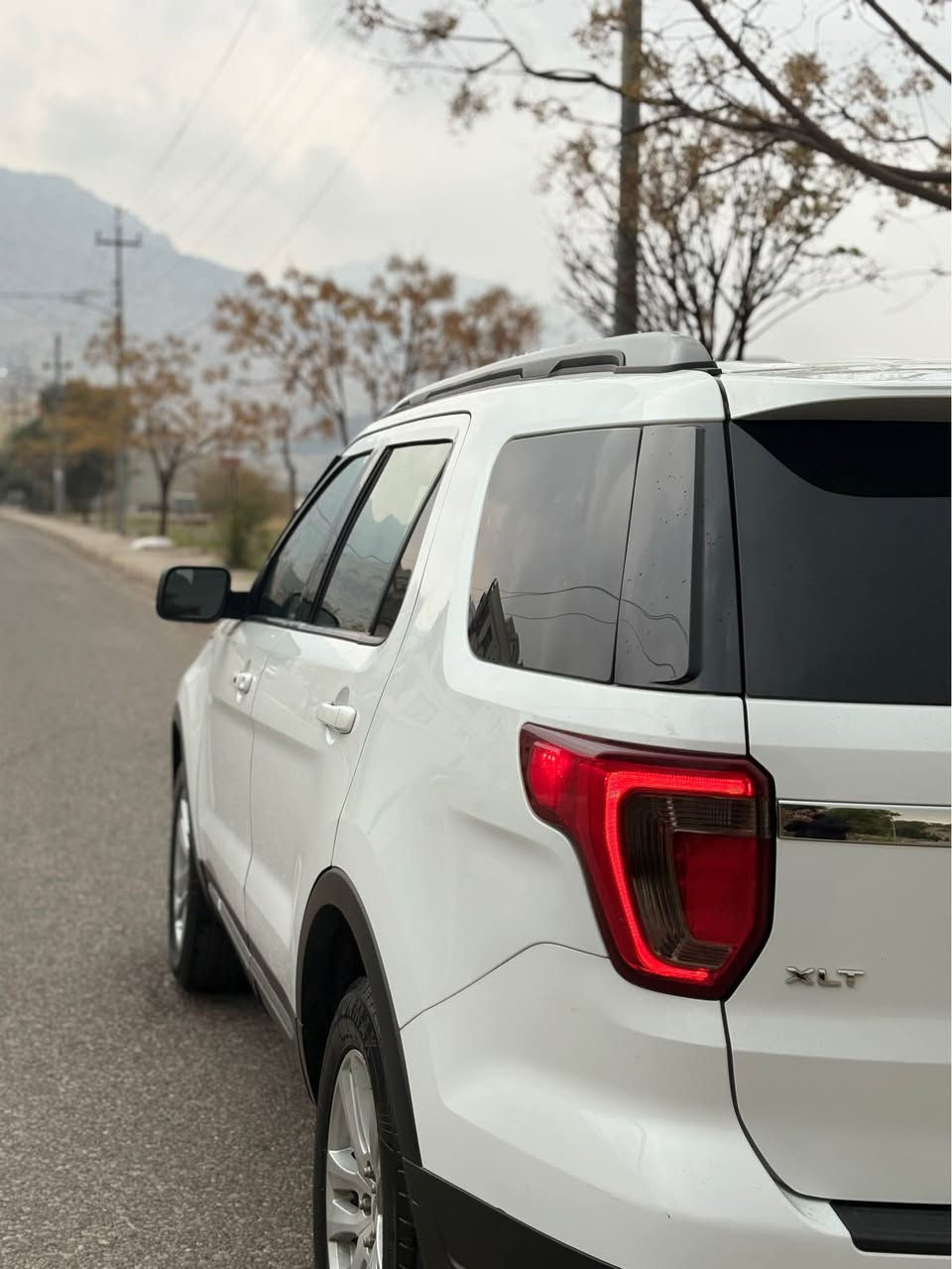 فورداكسبلورر  2019 XLT
فول مواصفات به س پانوراما نيه 
دبل اكسل 
شاشه مه زن
هەردو کوشن و سکان هیتەر
هەردوکوشن کهرباي
بەصمە شغال
١ سویج
کامیرە 
٦ بستون 3.5
3مقعد 
سندوق شفت
تبرید مرکزي 
پەرەشوت سیستەمکرینە 
قودي کهربائي و اشارە
سنوي هەزە جدید
گير و مكينه بشرطن 
سياره ب نافي منه بي غه رامه يه 
سعر ١٩٢ وبيجه كا مجالي 
سياره يال ئاكري :***********

فورداكسبلورر  2019 XLT
فول مواصفات بدون بانوراما 
سياره مرتبه و نضيفه 
مواصفات دبل اكسل
شاشه كبيره 
كوشن تدفئه و ستيرين تدفئه 
بصمه شغال
١ سويج
كاميره 
٦ سلندر محرك 3.5
٣ مقاعد صندوق شفط
ايرباك سيستم
مرايات كهربائي و اشاره 
سنويه جديده و هزه جديده 
گير ومحرك ب شرط 
سياره ب اسمي 
سعر ١٩٢ ورقه و بيها مجال بسيط
سياره ب عقره :*********** اكر, نينوى
