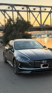 سوناتا وارد خليجي 2022 السياره ماشيه 84000km - مكينه 2500 mpi والسياره...