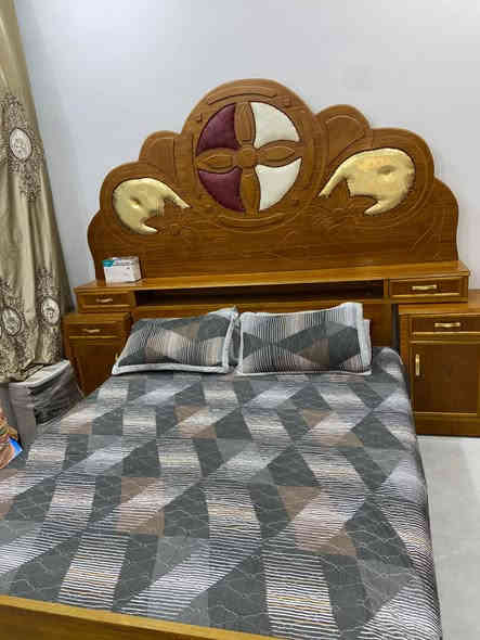 غرفه نوم للبيع العنوان شهربان للتواصل ***********
