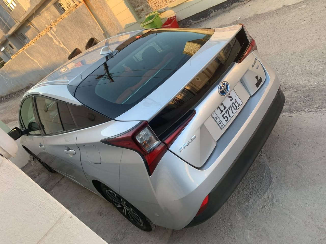 بريوس موديل هايبرد ٢١ رقم بغداد صور الضرر مرفق سرقه باب السائق وصبغ جاملغ وبنيد بدون دواخل مكان ديالئ بعقوبه سعر ١٣٥.....***********
