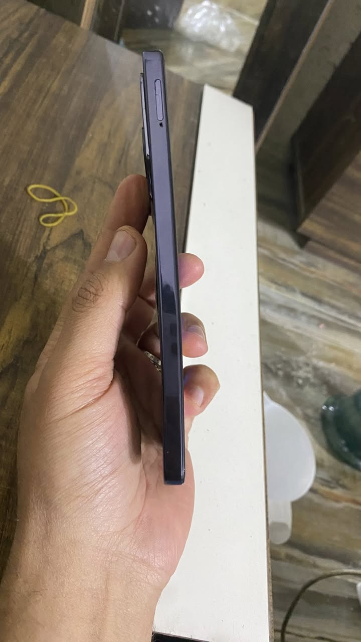 السلام عليكم موبايل تكنو TECNO POVA 6 Pro 5G
للبيع ذاكره 256 العشوائيه 12 تردد الشاشه 120 هيرتز بطاريه 6000 شحن 70 واط الجهاز فول سرعه ونظيف ماللعاب بي خط بسيط بالشاشه مماثر واضح بالصوره وبي عواج بالشاصي بسيط السعر 110 مكاني بغداد حسينيه الراشديه ماعندي توصيل رقم ***********
