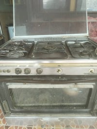 غراض لبيع طباخ سعره 40 كواتور سعره 35.) 07844860254