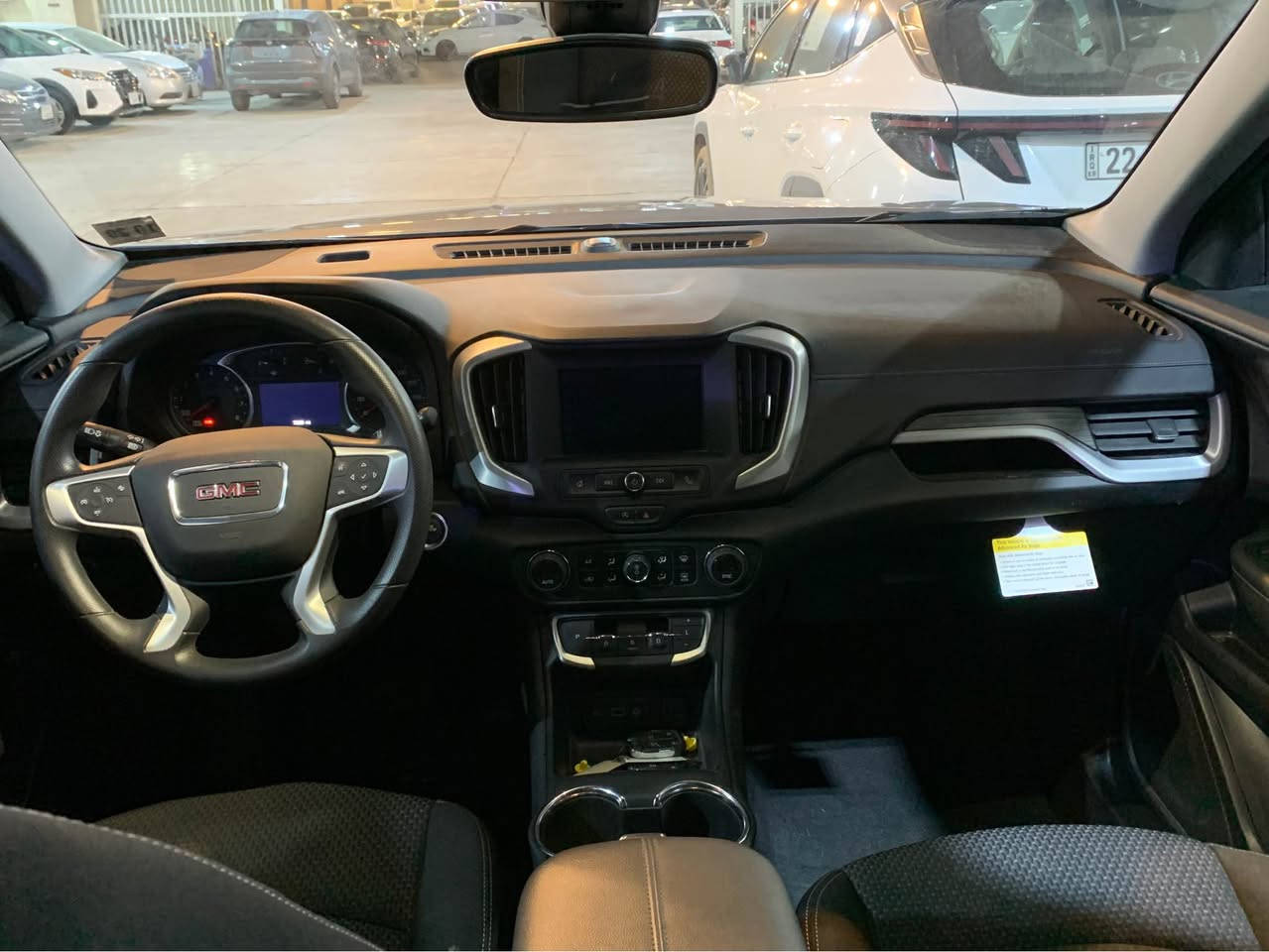 جيمسي تيران موديل ٢٠٢٤ مواصفات SLE بانورامة شغال ميفتاحين سيارة جاملغ سكن و باب سكن و باب ورا سكن صبغ بدون دواخل بدون ارباك سعر دفترين مجال واتساب
*********** أربيل, العراق
