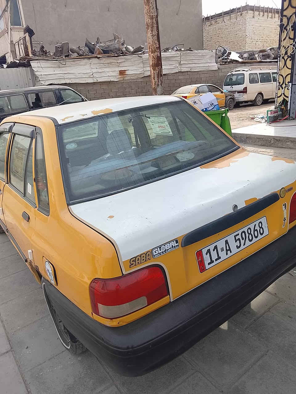 سلام عليكم ورحمه الله وبركاته سايبه للبيع موديل 11 رقم بغداد إنكليزي مصفره هيهة  وغرامات سنويه الحد30 مكينه كير شواصي مكفولات كهربائيات كلها شغاله سياره مال شغل حلوه وكامله بيه نقوصات بصيطه فقط سياره متروكه صار شهرين هيج بس هيه خير من الله السعر 21 للمكان بغداد المعالف التصال ***********
