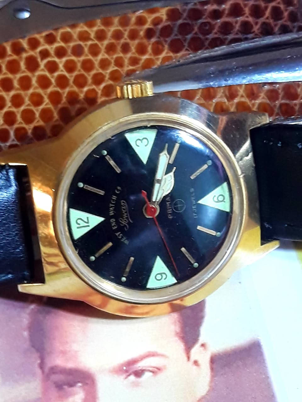 #ويست_اند
نصب تكويك مكينة 17حجر 
نظافة تامة استخدام قليل جدا٠
قطر الساعة 36
مكاني بغداد ماعندي توصيل


**إذا كنت صاحب هذا الإعلان وتريد حذفه لأي سبب، رجاءا أرسل رسالة إلى الدعم الفني**